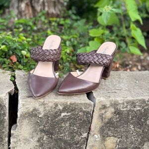 Chic Brown Mules with Sleek Design